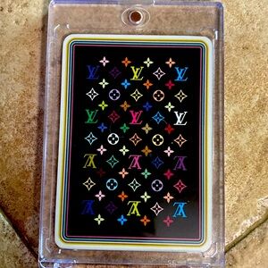 Authentic LOUIS VUITTON X
MURAKAMI PLAYING
CARD - Noir